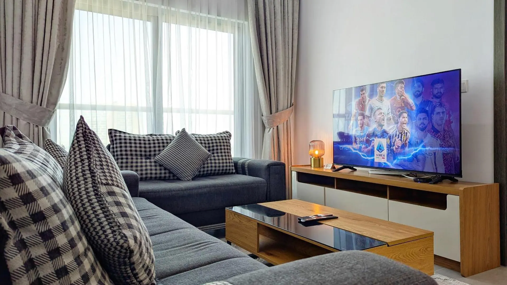 Stylish Fully Furnished 1Bh Apartment Close By Dubai Science Park, Dubai Miracle Garden And Butterfly Garden