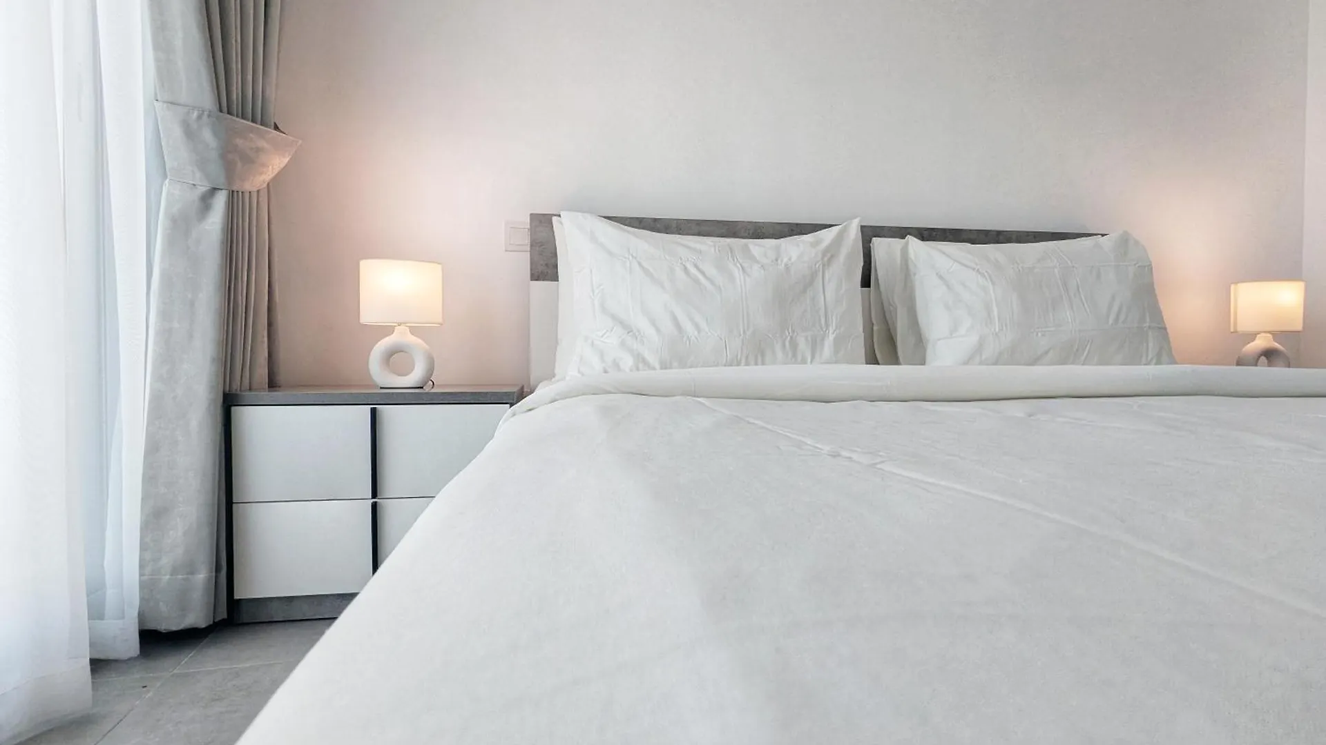 Stylish Fully Furnished 1Bh Apartment Close By Dubai Science Park, Dubai Miracle Garden And Butterfly Garden 0*,