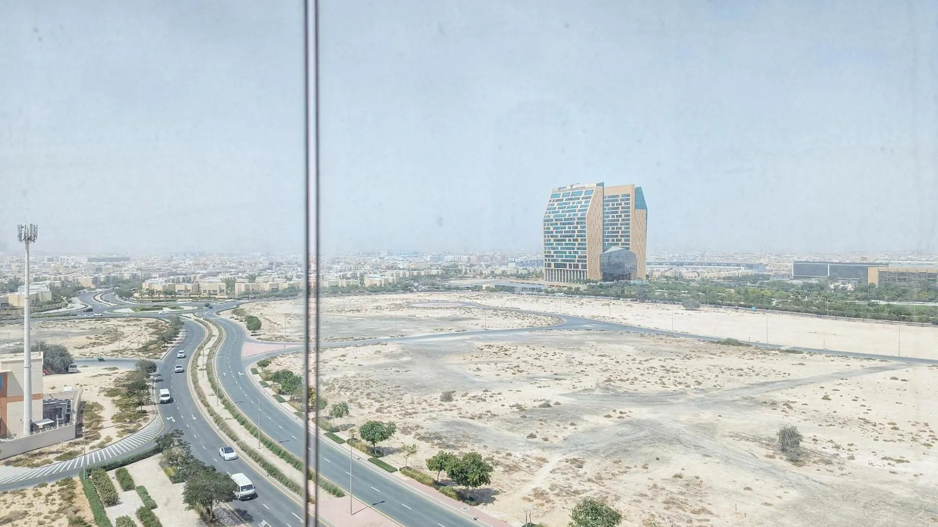 Stylish Fully Furnished 1Bh Apartment Close By Dubai Science Park, Dubai Miracle Garden And Butterfly Garden